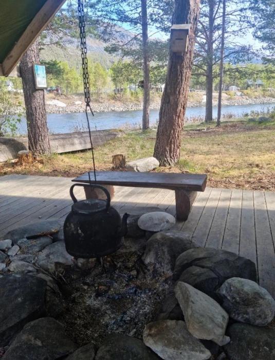 Torfoss Gard, Hytte Utleie, Campingvogn Og Bobil Plasser Potka Zewnętrze zdjęcie
