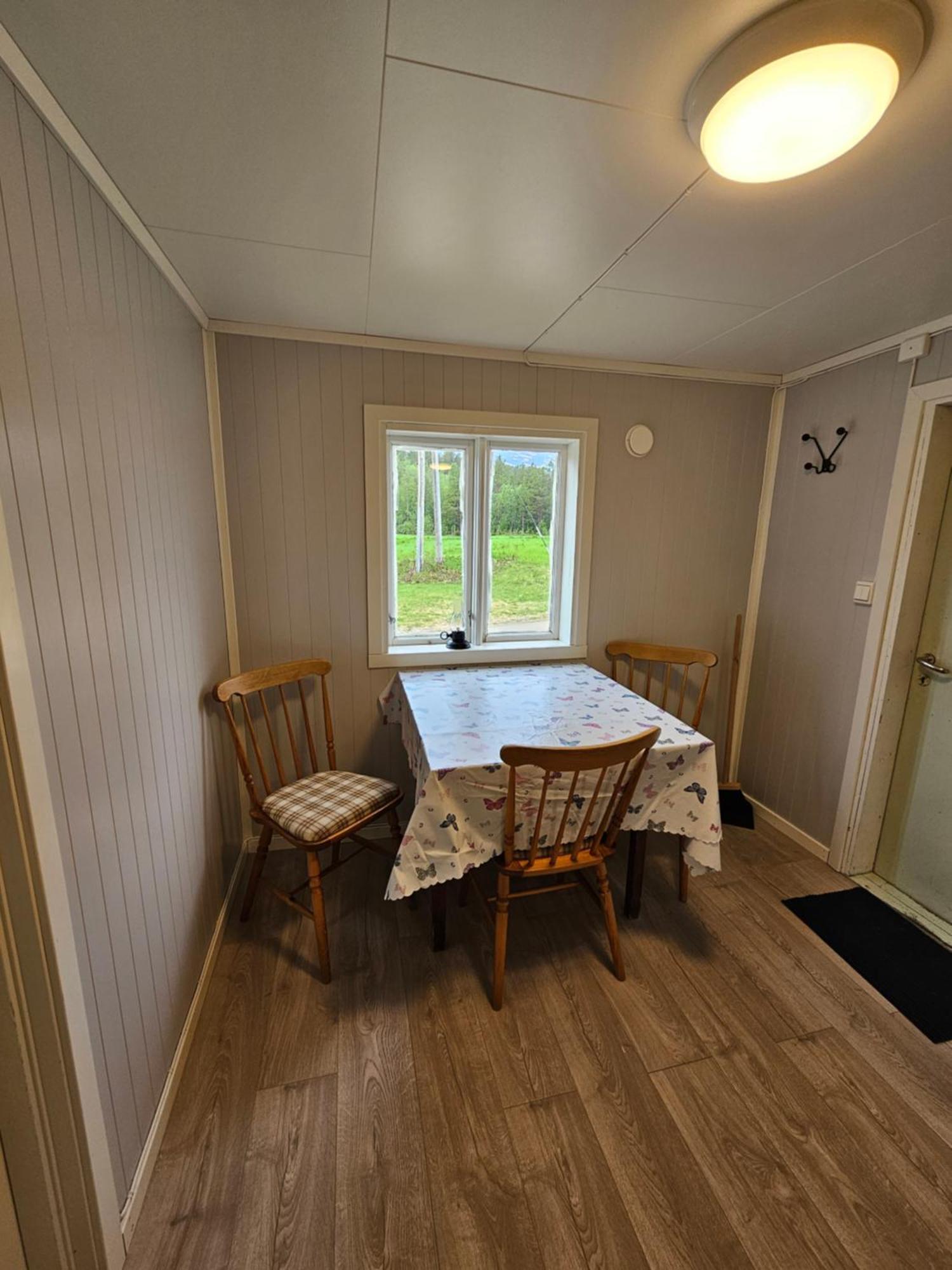 Torfoss Gard, Hytte Utleie, Campingvogn Og Bobil Plasser Potka Zewnętrze zdjęcie